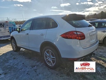Porsche Cayenne II SUV 4.8 V8 Turbo 500KM 2014 Porsche Cayenne 2014 PORSCHE CAYENNE TURBO 4.8 Benzyna 500KM, zdjęcie 2