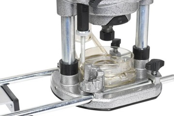 ВЕРХНЕШПИНДЕЛЬНО-ФРЕЗЕРНЫЙ СТАНОК 1200ВТ VANDER VFR712