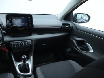 Toyota Yaris IV Hatchback 1.5 Dynamic Force 125KM 2022 Toyota Yaris 1.5 VVT-i, Salon Polska, Serwis ASO, zdjęcie 7