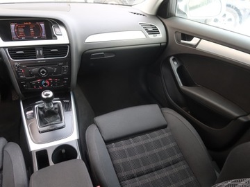 Audi A4 B8 Avant 1.8 TFSI 160KM 2010 Audi A4 1.8 TFSI, Xenon, Bi-Xenon, Klima, zdjęcie 7