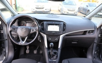 Opel Zafira C Tourer Facelifting 1.4 Turbo 140KM 2018 Opel Zafira Grzane FoteleKierownica, Tempomat, Multifunkcja, Alu, Czujniki, zdjęcie 6
