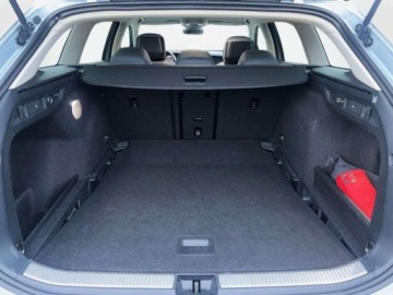 Volkswagen Passat B8 Variant Facelifting 1.5 TSI EVO 150KM 2024 Volkswagen Passat 1.5 eTSI 150KM Business SerwisASO Hak Kamera360 Virtual, zdjęcie 10