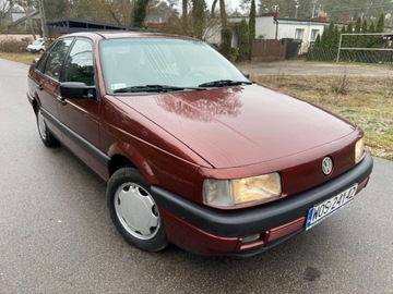 Volkswagen Passat B3 Sedan 2.0 115KM 1990 Volkswagen Passat Volkswagen Passat B3 Automat Sedan Welur Bordo Super Sta, zdjęcie 1