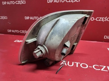 LA373 MERCEDES VITO W638 6388200821 SVĚTLO SMĚROVKA PRAVÝ PŘEDNÍ