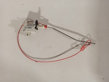 AUDI A6 C6 SIŁOWNIK KLAPKI WLEWU PALIWA 4F0862153B