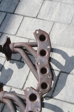 KOLEKTOR WYDECHOWY YARIS I 1.0