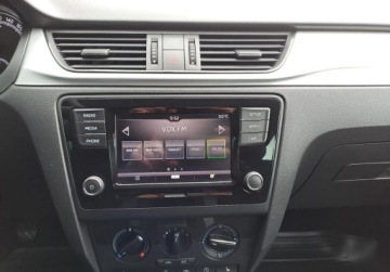 Skoda Rapid II Liftback Facelifting 1.0 TSI 95KM 2018 Skoda RAPID 1.0 TSI 95 KM Salon PL ASO Grzane fotele Benzyna 95KM, zdjęcie 12