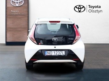 Toyota Aygo II Hatchback 5d 1.0 VVT-i 69KM 2014 Toyota Aygo 1.0 VVT-i X II (2014-) 1.0 VVT-i X, zdjęcie 3