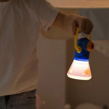 Lampa projektora do pokoju dziecięcego