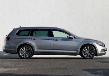 Volkswagen Passat 2022 Volkswagen Passat Variant Hak IQ.Light Travel Assist Kamery 360 Salon P, zdjęcie 2