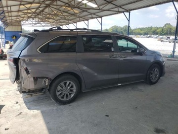 Toyota Sienna III 2023 Toyota Sienna XLE 2023 2.5l 2.5 Hybryda 245KM, zdjęcie 3