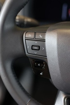 Toyota C-HR II SUV 1.8 Hybrid 140KM 2024 Toyota C-HR 1.8 Hybrid Comfort 1.8 Hybryda 140KM, zdjęcie 36