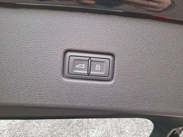 Audi Q8 SUV 3.0 45 TDI 231KM 2022 Audi Q8 S-Line Matrix Pneumatyka 3.0 Diesel 231KM, zdjęcie 32