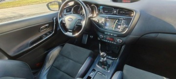 Kia Ceed II GT 5d 1.6 T-GDI 204KM 2013 Kia Cee'd GT full wersja., zdjęcie 8