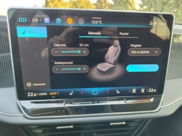 Volkswagen Passat B8 Variant Facelifting 1.5 TSI EVO 150KM 2025 Volkswagen Passat serwis ASO 1.5TSI 150KM bezwypadkow gwarancja pakiety ka, zdjęcie 30