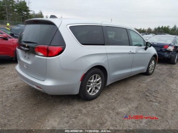 Chrysler Voyager V 2024 Chrysler Voyager 2024 r., 3,6L LX 3.6 Benzyna 287KM, zdjęcie 5