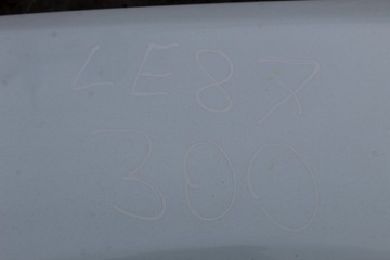 BLATNÍK LEVÝ PŘEDNÍ 300 ALPINWEISS BMW E81 E87