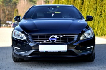 Volvo V60 I Kombi Facelifting 2.0 D3 136KM 2014 Volvo V60 2.0 D3 5-Cylindrów Lift Digital Led, zdjęcie 33
