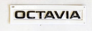 SKODA OCTAVIA EMBLEMAT NAPIS LITERKI NA KLAPĘ