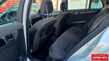 Mercedes Klasa C W204 2007 Mercedes-Benz Klasa C 220CDI 170 km niski przebieg 2.1 Diesel 170KM, zdjęcie 25