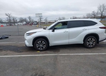 Toyota Highlander III 2024 Toyota Highlander 2024r., Xle, 2.4L, od ubezpieczalni 2.4 Benzyna 269KM, zdjęcie 1