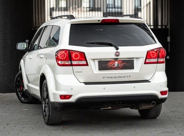 Fiat Freemont 2.0 Multijet II 16v 170KM 2015 FIAT Freemont Black Code 7os. 2.0Diesel 170KM, Automat, Kamera, Navi, ALU19, zdjęcie 7