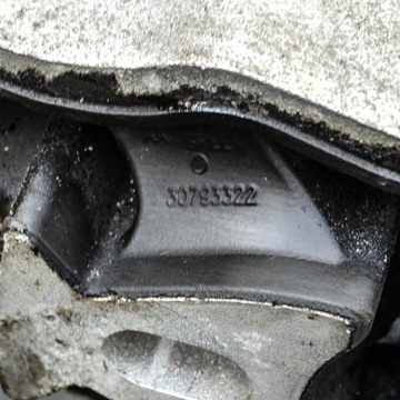 30793322 ULOŽENÍ MOTORU PRAVÁ VOLVO XC60 D5 AWD