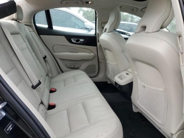 Volvo 2021 Volvo S60 2021r, B5, Momentum, 2.0L, AWD 2.0 Benzyna 247KM, zdjęcie 9