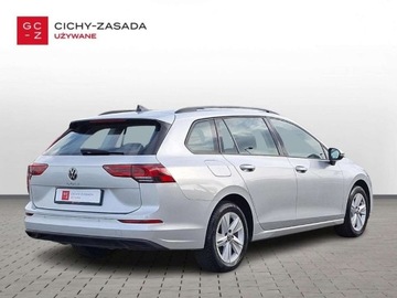 Volkswagen Golf VIII Variant 1.5 TSI 130KM 2022 Volkswagen Golf Variant SalonPL TSI 130KM Variant Life ACC LaneAssist Czuj, zdjęcie 4