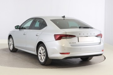 Skoda Octavia IV Liftback 1.5 TSI EVO 150KM 2021 Skoda Octavia 1.5 TSI, Salon Polska, Serwis ASO, zdjęcie 3