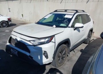 Toyota RAV4 V 2022 Toyota RAV4 2022r., Xle Premium, 2.5L, od ubezpieczalni 2.5 Hybryda 178KM, zdjęcie 4