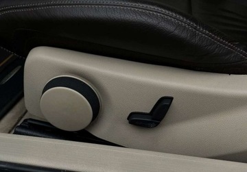 Mercedes Klasa E W212 Coupe Facelifting 200 184KM 2013 Mercedes-Benz Klasa E E200 NAVI manual 184KM zarejestrowany SKORA, zdjęcie 32