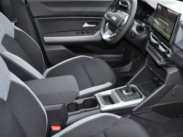 Dacia Duster III 2025 Od ręki - Journey 1.8 Full Hybrid 155KM / Pakiet Parking, Zimowy Plus, zdjęcie 4
