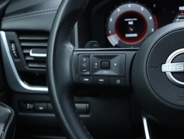 Nissan Qashqai III Crossover 1.3 DIG-T MHEV 158KM 2023 Nissan Qashqai 1.3 DIG-T MHEV, Salon Polska, zdjęcie 20