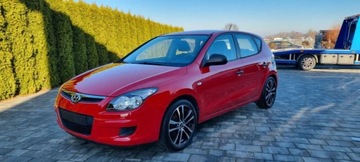 Hyundai i30 I Hatchback 1.4 109KM 2010 Hyundai i30 1,4benz. Zadbany, zdjęcie 3