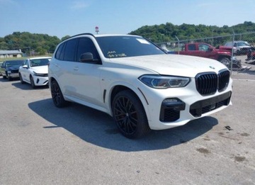 BMW X5 G05 2021 BMW X5 2021, 4.4L, 4x4, M50I, po gradobiciu, zdjęcie 7