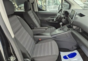 Opel Combo E Kombivan 1.5 Diesel 131KM 2021 Opel Combo Najbogatsza wersja Kamery 360 130KM 1.5 Diesel 131KM, zdjęcie 16