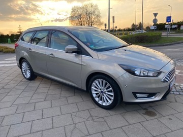 Ford Focus III Kombi Facelifting 1.0 EcoBoost 125KM 2014 navi alu 17&#039; PDC P+T climatronic, zdjęcie 6