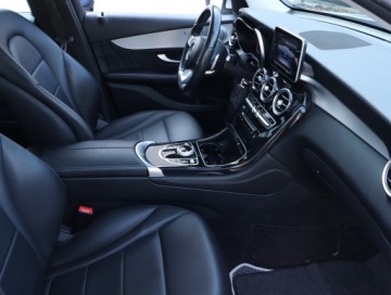 Mercedes GLC C253 SUV 2.1 220 d 170KM 2018 Mercedes GLC GLC 220 d 4MATIC, Salon Polska, zdjęcie 8