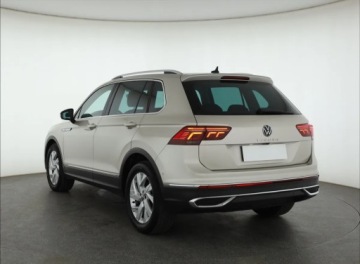 Volkswagen Tiguan II SUV Facelifting 1.5 TSI 150KM 2024 VW Tiguan 1.5 TSI, Salon Polska, Serwis ASO, DSG, zdjęcie 3