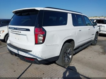 Chevrolet Suburban GMT900 2023 Chevrolet Suburban 2023r., 4x4, 5.3L 5.3 Benzyna 355KM, zdjęcie 3