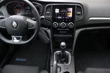 Renault Megane IV Grandtour Facelifting 1.3 TCe 140KM 2021 Renault Megane 1.3 TCe, Salon Polska, zdjęcie 11