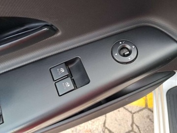 Kia Ceed I Hatchback 5d Facelifting 1.4 DOHC CVVT 90KM 2012 Kia Ceed Kia Ceed 1.4 CVVT 1.4 Benzyna 90KM, zdjęcie 19