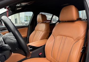 BMW Seria 5 G30-G31 Limuzyna 525d 231KM 2018 BMW Seria 5 525D 231KM Luxury Line, HiFi, Wireless Charging 2.0 Diesel, zdjęcie 20