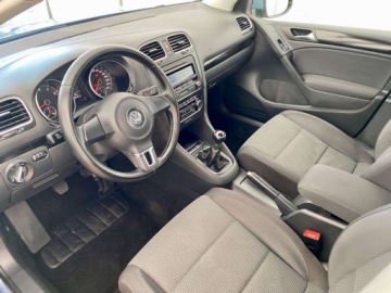 Volkswagen Golf VI Hatchback 5d 1.4 TSI 122KM 2009 Volkswagen Golf 1.4 Benzyna 122KM, zdjęcie 5