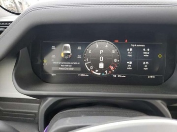 Land Rover Defender IV (L663) 2024 Land Rover Defender 2024, 3.0L, 4x4, 90 S, od ubezpieczalni 3.0 Benzyna, zdjęcie 10