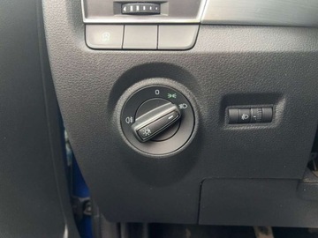 Skoda Fabia III Kombi Facelifting 1.0 TSI 95KM 2021 Skoda Fabia 1.0 TSI 95KM Ambition SalonPL SerwisASO Led SmartLink FV23 95KM, zdjęcie 18