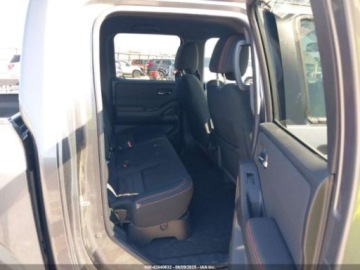 Nissan 2024 Nissan Frontier Pro-4X 2024 3.8l 3.8 Benzyna 310KM, zdjęcie 13
