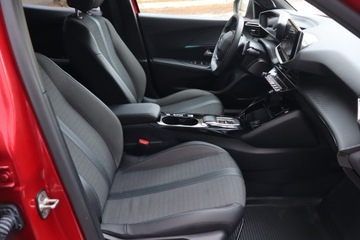 Peugeot 2008 II SUV 1.2 PureTech 130KM 2023 Peugeot 2008 1.2 PureTech, Salon Polska, zdjęcie 8