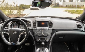 Opel Insignia I Sports Tourer OPC 2.8 V6 Turbo ECOTEC 325KM 2011 Opel Insignia 2,8T (325KM) 2011 r. Automat 4x4 OPC 2.8 Benzyna 325KM, zdjęcie 8